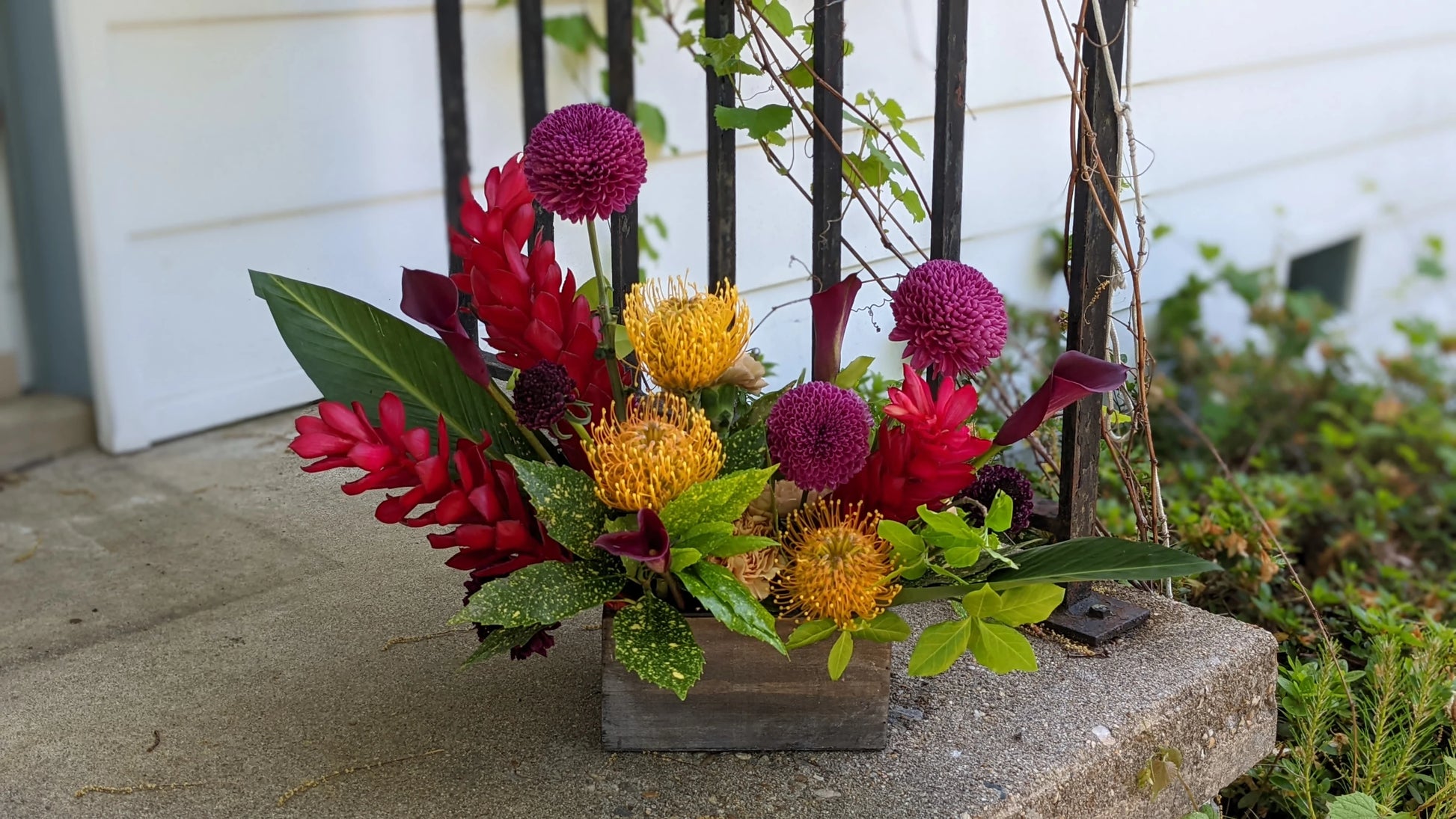 Garden Box
Flowers arranged in a low rectangular box. These arrangements have a beautiful garden feel and work great as centerpieces. Please include flower and color preferences. Some colors or flowers may not be available for same day orders.
Flower arrangement
FloralsbyHeidiCatherine